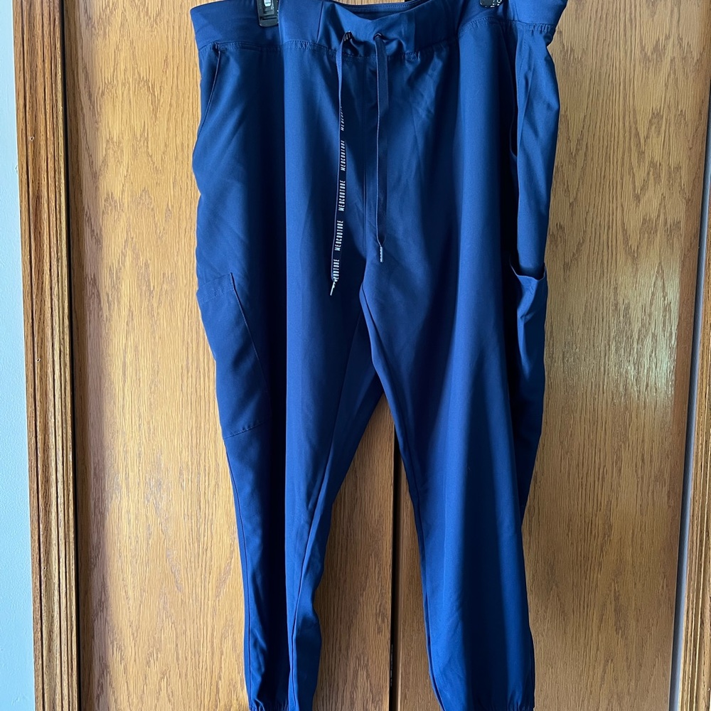 Med Couture Scrub Pants